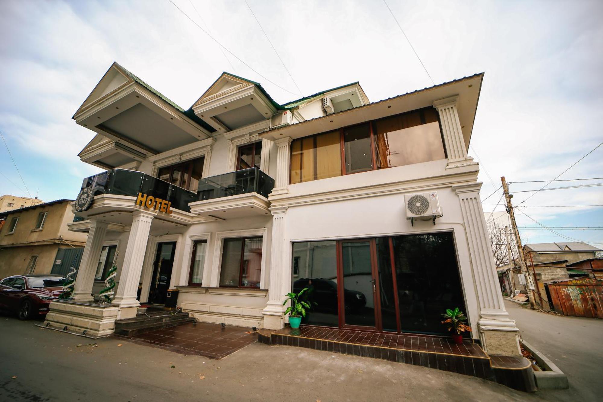 Grand Gmp Hotell Tbilisi Eksteriør bilde